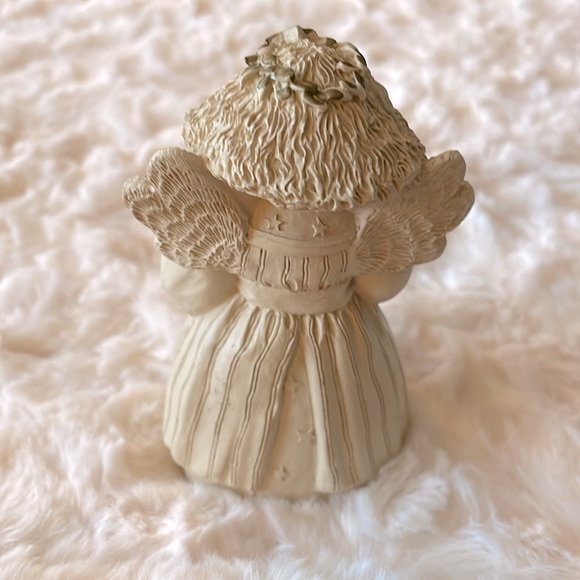 👼Vtg Angel Cherub, Abbey Press Grand Daughter A Gift Of Love Figurine👼 - Picture 2 of 3